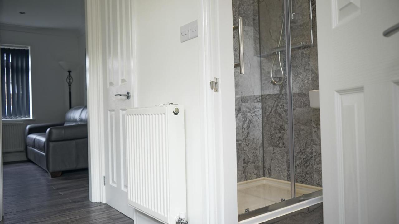 Palm House Apartment Widnes Exterior photo