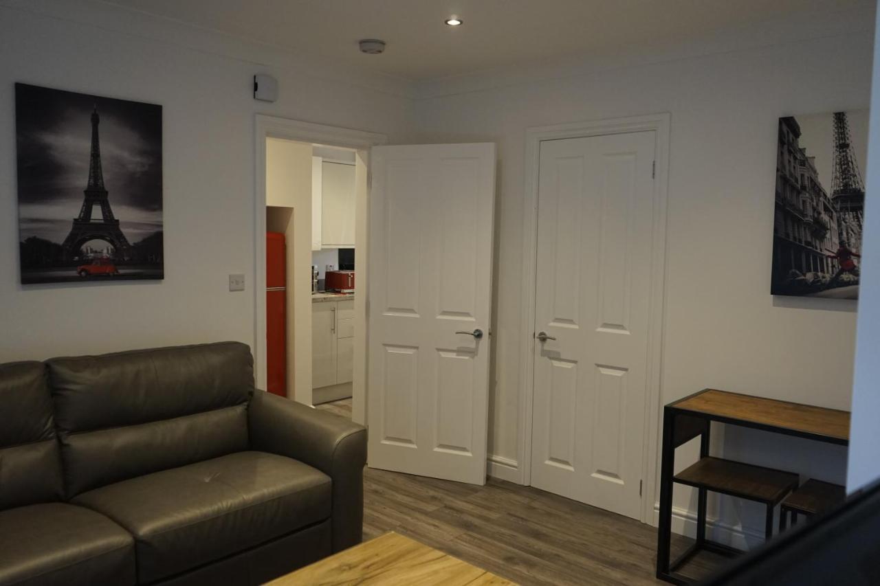 Palm House Apartment Widnes Exterior photo